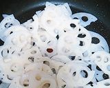 昆布茶でれんこんのきんぴら作り方3写真