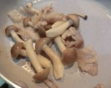 スピードおかず…豚バラと豆苗の炒め物作り方2写真