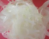 新玉ねぎとたらば吹雪のかに風味サラダ作り方1写真