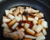 鶏手羽元肉と大根とねぎの煮物作り方4写真
