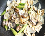 あさりとアスパラの洋風酒蒸し作り方3写真
