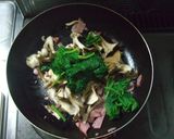 ほうれん草と舞茸のベーコン炒め作り方2写真