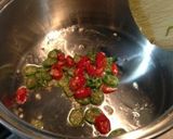 冷凍食品フル活用♪ エスニックスープ作り方1写真