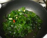 簡単☆春採りわかめのペペロンチーノ作り方4写真