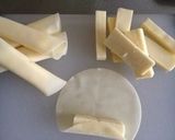 シンプル♫餃子の皮とチーズだけ。作り方2写真