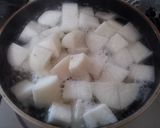 大根とこんにゃくと豚肉の煮物風炒め作り方1写真
