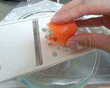 はじめての人参☆離乳食レンジで♪作り方1写真