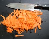 にんじんと鶏皮のキンピラ作り方2写真