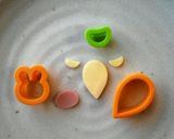 型抜きで簡単！キャラ弁☆牛さん弁当♪作り方1写真