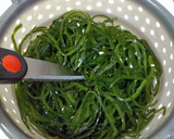 切り昆布と油揚げのめんつゆ煮作り方1写真
