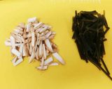 【万能！】椎茸の軸と昆布入り鶏そぼろ作り方1写真