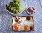 海鮮とキウイのピリ辛サラダ作り方1写真