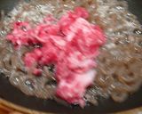 牛コマ肉と糸こんにゃくの炒め物作り方1写真