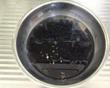 無水鍋で作る、我が家の黒豆煮。作り方1写真