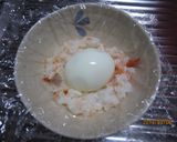 焼きサケごはんとゆで卵の爆弾おにぎり作り方3写真