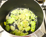 豆腐とカニかまの具だくさん中華スープ作り方1写真