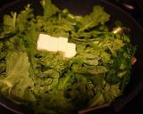春の味覚♪菜の花のバターソテー作り方3写真