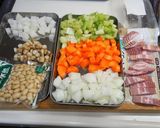 野菜たっぷり優しいスープ作り方1写真