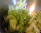 セロリと胡瓜の塩葱あえ作り方4写真