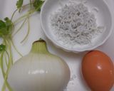 新玉ねぎ入り玉子丼釜揚げしらすのせ作り方1写真