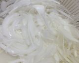 新たまねぎと鶏肉のサラダ作り方1写真