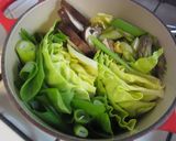 【手軽】激うまっ！蒸し鶏野菜にネギ油～作り方4写真