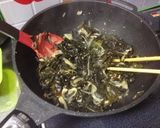 ワカメ・玉ねぎ・ツナの炒めもの作り方3写真