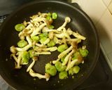☆そら豆としめじのペペロンチーノパスタ作り方4写真