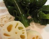 レンコンとメカブの花粉症緩和炒め。作り方1写真