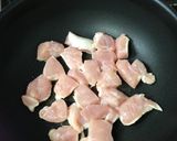 花粉症対策！鶏ムネ肉とれんこんの甘辛炒め作り方3写真