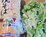 春キャベツとコーンの、蒸し焼きそば作り方1写真