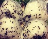 シーチキン梅昆布紫蘇おにぎり♡作り方3写真