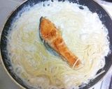 フライパンひとつで！塩鮭のクリームパスタ作り方5写真