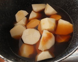 里芋と挽肉の煮物作り方1写真