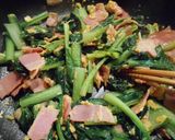 小松菜ベーコン卵バター醤油炒め！作り方3写真