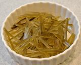切干大根・たくあん・茎わかめの彩りサラダ作り方2写真