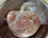 鶏胸肉の塩麹バター焼き作り方1写真