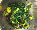きゅうりとワカメと大葉まろやかゴマ酢の物作り方2写真