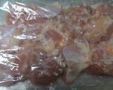 鶏モモとキャベツの塩麹炒め作り方1写真