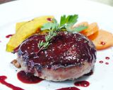 ベーコン巻きハンバーグ　赤ワインソース作り方7写真