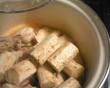 ごぼうと鶏もも肉のゴマ油香る♪煮物作り方2写真