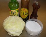 春キャベツのサラダ★ごま油＋レモン汁＋塩作り方1写真