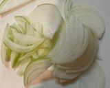 わかめと玉ねぎの簡単スープ作り方2写真