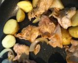 新じゃがと豚肉のジンジャーマヨ炒め作り方4写真