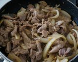 決め手はあの食材！コク旨～豚肉味噌炒め作り方4写真