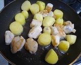 鶏肉とじゃがいものブイヨンみそバター煮作り方3写真