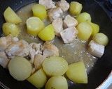 鶏肉とじゃがいものブイヨンみそバター煮作り方5写真