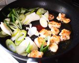 高菜チキンのガーリック醤油パスタ作り方3写真