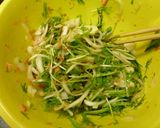 ☆新玉ねぎと水菜の鮭ドレッシングサラダ作り方3写真