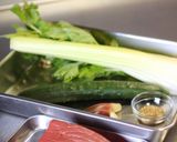 牛タタキとセロリの中華和え。作り方1写真